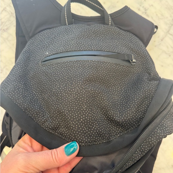Lululemon Women’s Backpack - Small Size - Picture 4 of 5